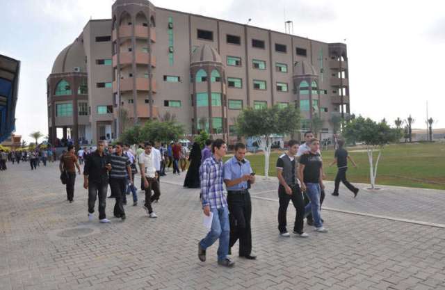 غزة : دعوات لجامعة فلسطين بالعودة قرارها منع طلبة الأقساط من تقديم الامتحانات