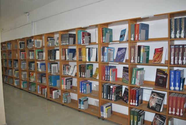 غزة.. البلدية تفتتح قسم الأطفال في المكتبة العامة بحلته الجديدة