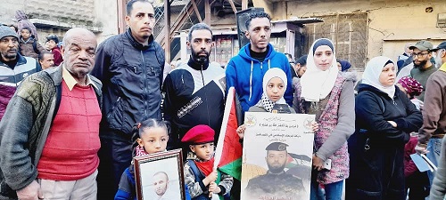 منظمة مخيم خان دنون » تشارك في الوقفة الحاشدة تنديداً بجرائم الاحتـلال الصهـــيوني ، ودعماً واسناداً لابناء شعبنا في قطاع غزة وعلى امتداد الأرض الفلسطينية .
