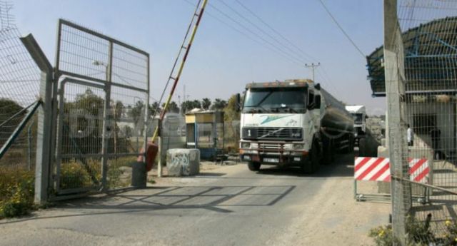 خلاف بين الجيش والشاباك الاسرائيلي حول تخفيف الحصار بغزة