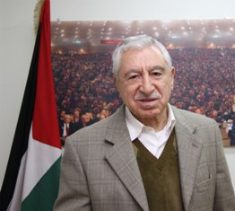 نايف حواتمة في حوار مع صحيفة «المنعطف»: دراما الشروط الأمريكية الترامبية – الإسرائيلية لمصادرة الحقوق الفلسطينية، لذا يجب تنفيذ قرارات المركزي