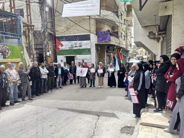 النسائية الديمقراطية الفلسطينية -ندى تنظم اعتصام جماهيري حاشد بلبنان